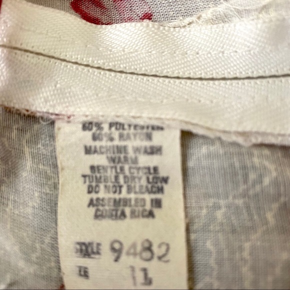 🚫SOLD🚫 Vintage 60’s Union Made soft floral dress - Picture 4 of 4